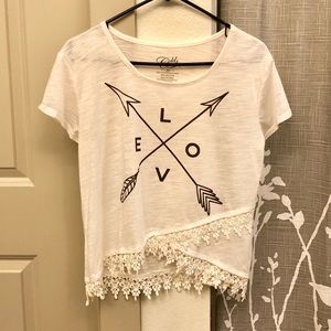 Cold Rush Love Arrow Tee with Crochete Hemline